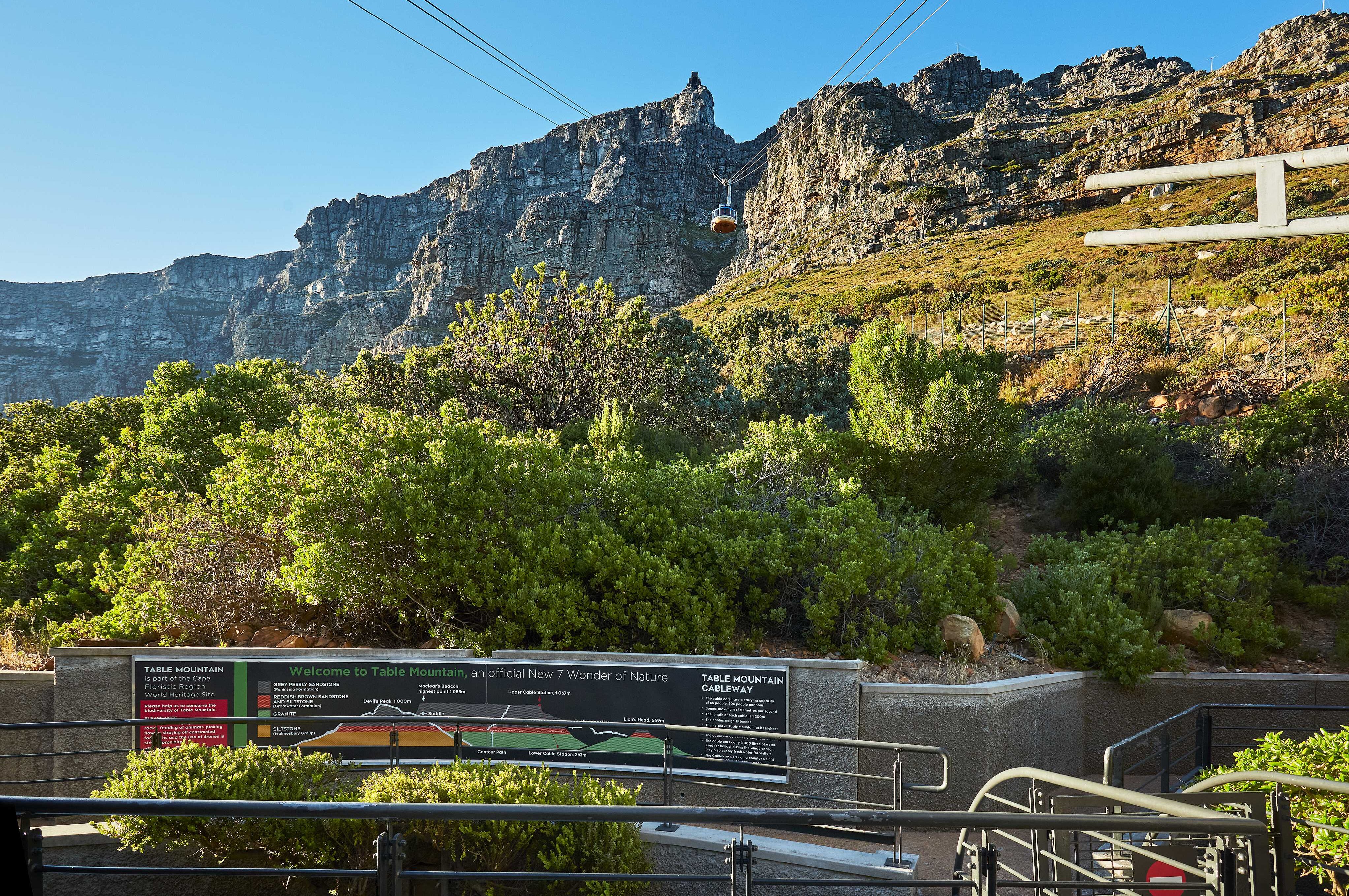 12 Days of Summer Giveaways: Day 11 – Table Mountain Aerial Cableway 12 Days of Summer Giveaways: Day 11 – Table Mountain Aerial Cableway
