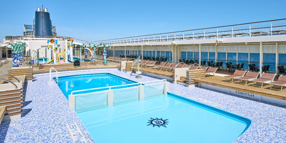 The MSC Armonia is a classic Lirica-class cruise ship operated by MSC Cruises.