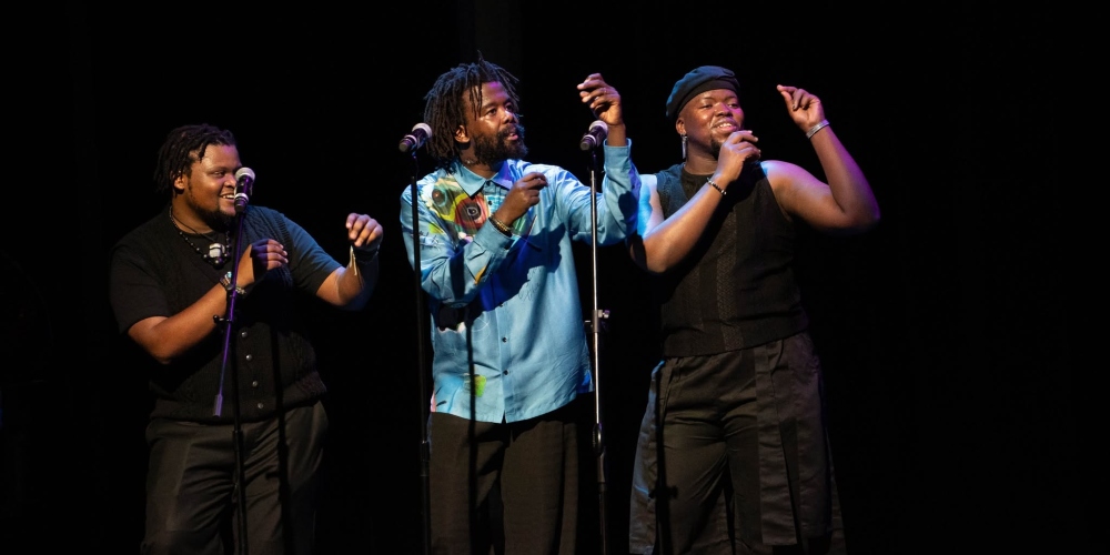 Mandisi Dyantyis: Symphonic Celebration 