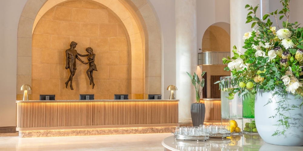 Southern Sun The Cullinan offers venues for weddings of all sizes, from intimate celebrations to grand affairs accommodating up to 100 guests.