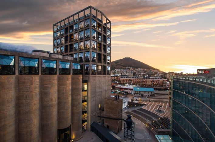 Zeitz MOCAA exterior_Photo by Wianelle Briers (2)