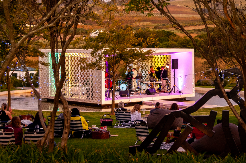 A Jazzy Picnic at Hazendal