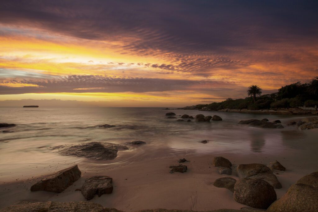 Tintswalo Boulders