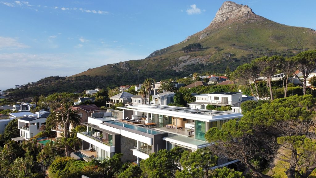 CAPE TOWN VACATIONER